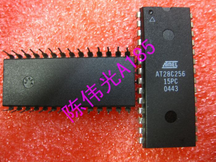 AT28C256-15PC AT28C256의 DIP-24 오리지널 브랜드의 자리 10PCS/AT28C256-15PC AT28C256 DIP-24 original brand  spot 10pcs
